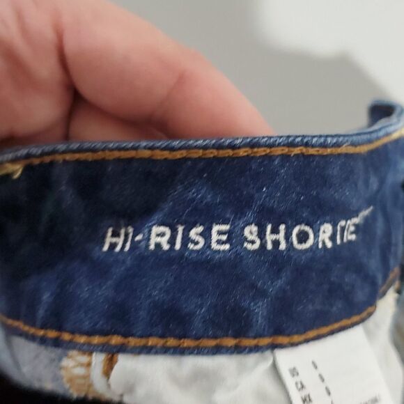 American Eagle super stretch size 0 high rise dark wash jean shorts - Picture 6 of 8